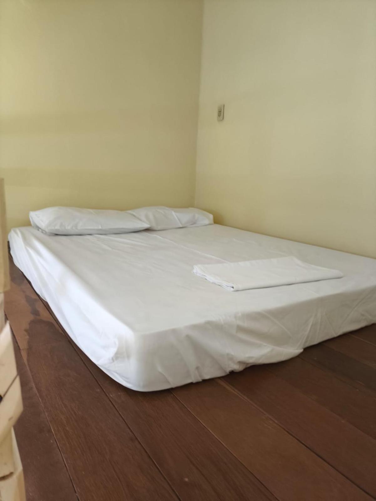 賓館 Veadeiros -